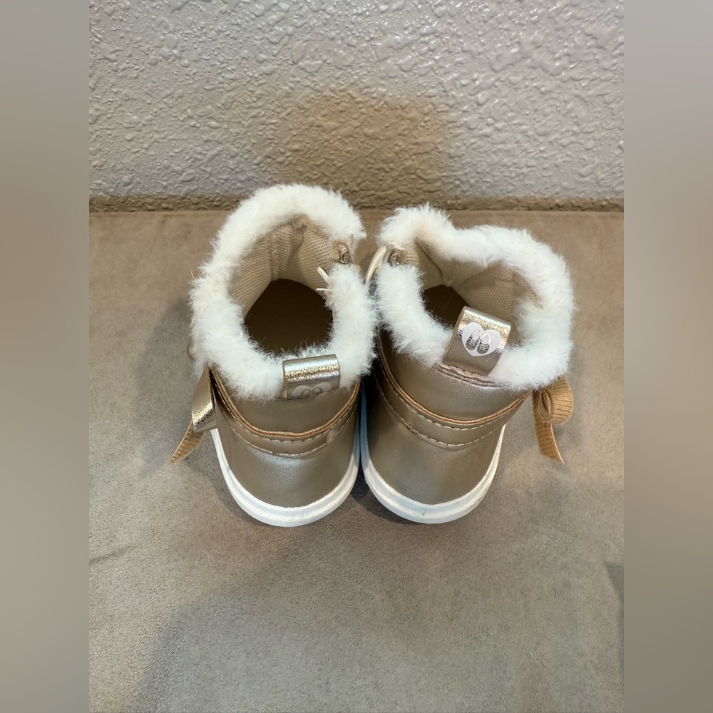 Stepping Stones Gold and White Boots‎ Size 6 - Picture 3 of 5
